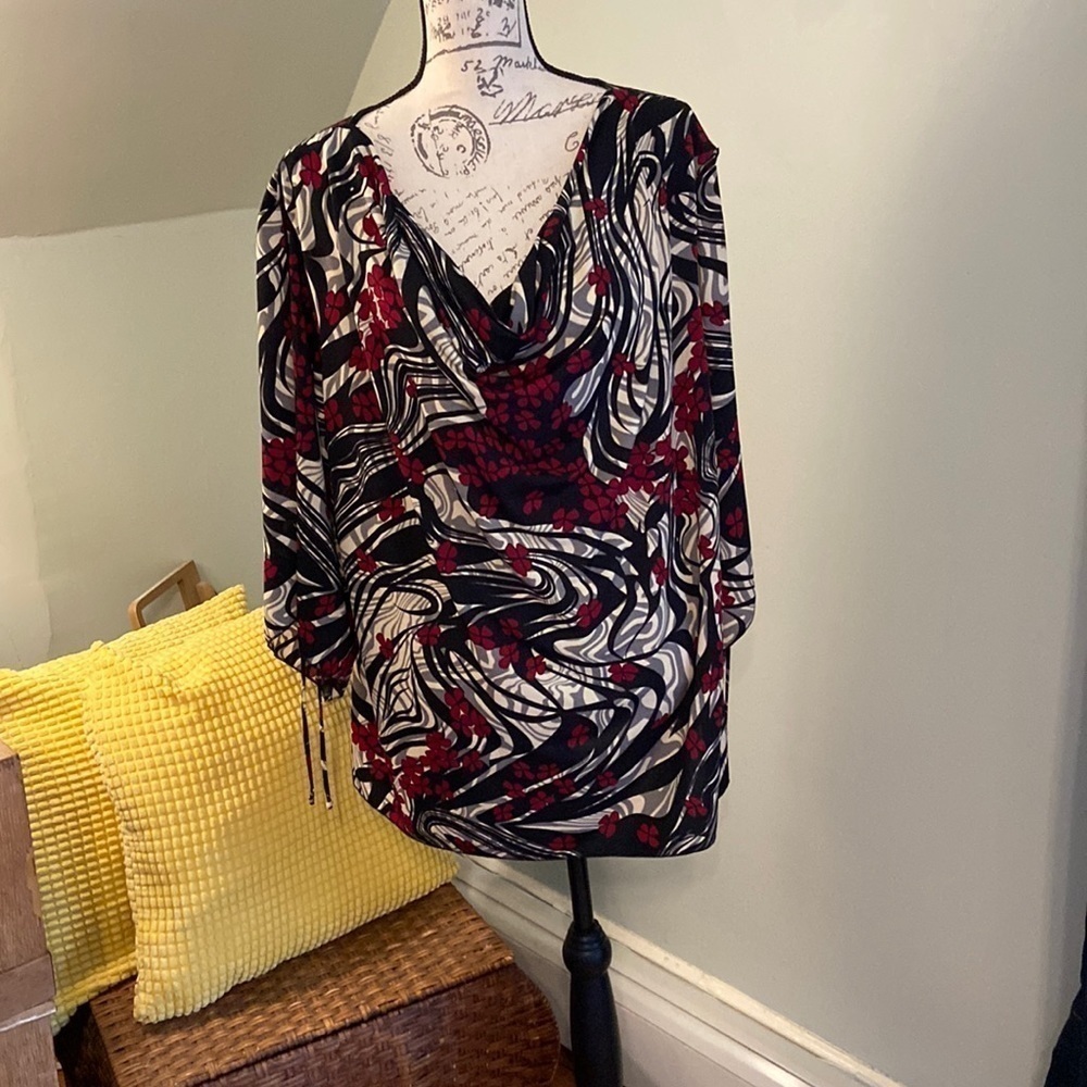 Mkm designs drape neck, split arm tunic blouse